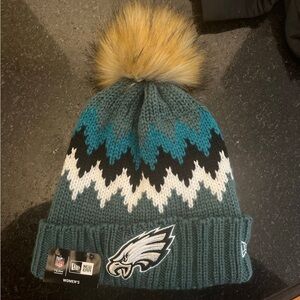 Philadelphia Eagles New Era Women's Glacier Cuffed Knit Hat with Pom - Midnight